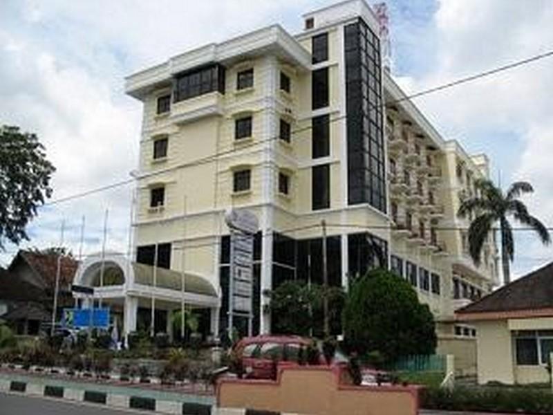 Hotel Bumi Asih Padangsidimpuan Batubelubang Zewnętrze zdjęcie