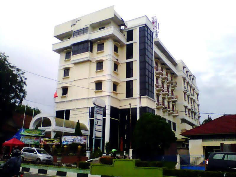 Hotel Bumi Asih Padangsidimpuan Batubelubang Zewnętrze zdjęcie